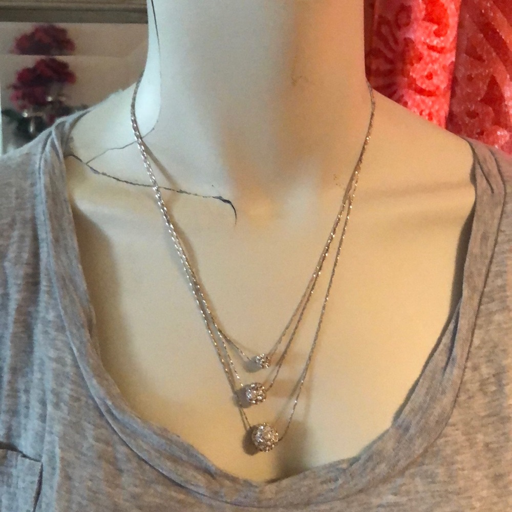 Layered necklace - Picture 2 of 5